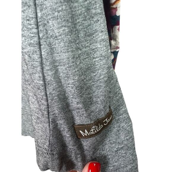 Matilda Jane Gray Times Table Raglan Floral Sleeves V-Neck Long Sleeve Medium - Picture 4 of 8